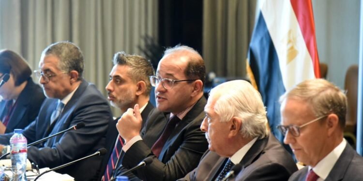 وزير المالية :  نبني على ما حققناه فى مسار «الشراكة واليقين» مع المستثمرين