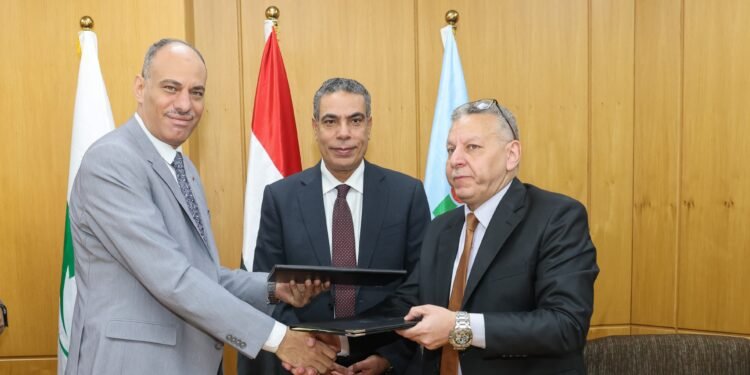 بروتوكول بين البريد و الدولية للهندسة لتقديم الخدمات البريدية والمالية داخل الأكاديمية