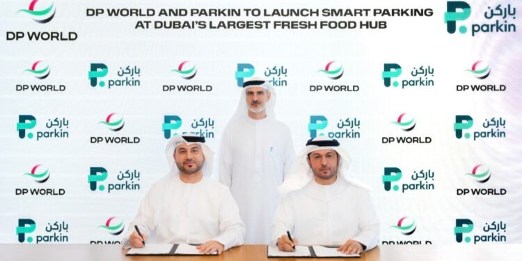 “دي بي ورلد” و”باركن” تطلقان نظام مواقف ذكي في أكبر مركز لتجارة الأغذية الطازجة في دبي