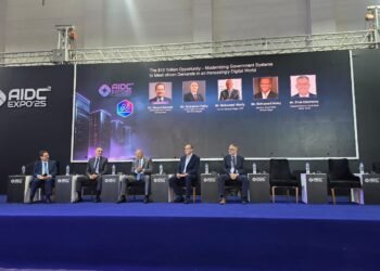 ​فرصة الـ10 تريليونات دولار: خبراء يحددون مسار تحديث الخدمات الحكومية بالذكاء الاصطناعي