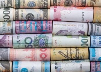 الدولار يواصل الثبات أمام الجنيه اليوم 10 ديسمبر.. واليورو يتراجع بشكل طفيف بالبنوك