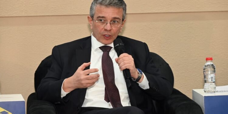 رئيس مصلحة الجمارك:  لقاءات دورية مع منظمات الأعمال لشرح نظام التسجيل المسبق بالموانئ الجوية