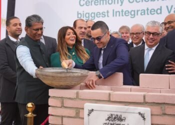 وضع حجر الأساس لمصنع “جينفاكس” أكبر مصنع متكامل لإنتاج اللقاحات بالمنطقة الاقتصادية لقناة السويس