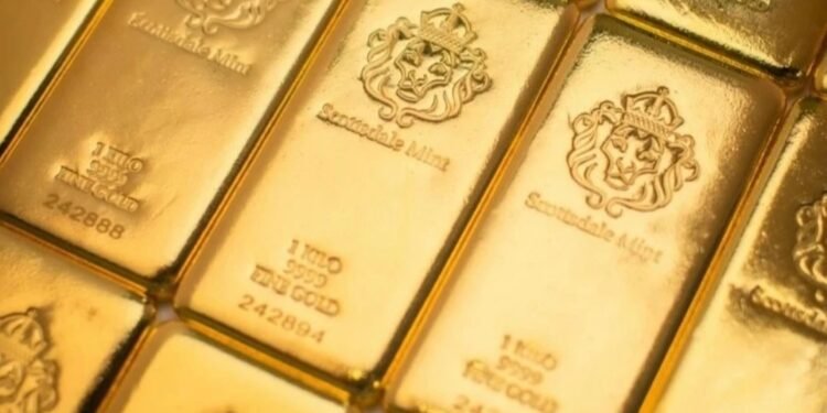 الذهب يواصل صعوده التاريخي عالميًا.. والأسعار المحلية عند قمم جديدة