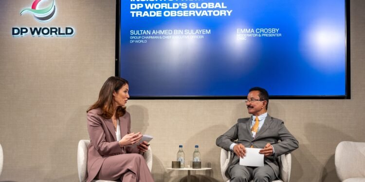 استطلاع “دي بي ورلد”: قادة التجارة متفائلون بعام 2026 رغم تزايد التحدّيات