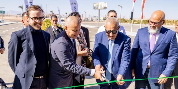 كامل ابو على و السفير الإيطالي يشهدان الافتتاح التشغيلي للمدرسة الإيطالية في الغردقة