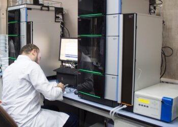 الاتحاد الأوروبي والوكالة الإيطالية للتعاون من أجل التنمية ينشأن المعمل الاقليمي لتحليل متبقيات المبيدات والعناصر الثقيلة بصعيد مصر 