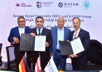 جامعة ساكسوني مصر” و”كيان” توقعان شراكة استراتيجية لتأهيل جيل جديد من مهندسي السيارات