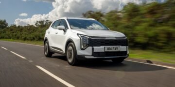 كيا تحصد إشادة عالمية عبر جوائز رئيسية في ” What Car?” لعام 2026