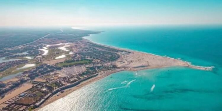 الاستثمار القطري على ساحل المتوسط: قراءة في الدوافع والآثار الاقتصادية