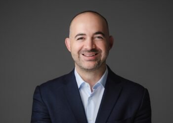 إبسون تستعرض دور التكنولوجيا والإبداع في إعادة رسم ملامح التعليم