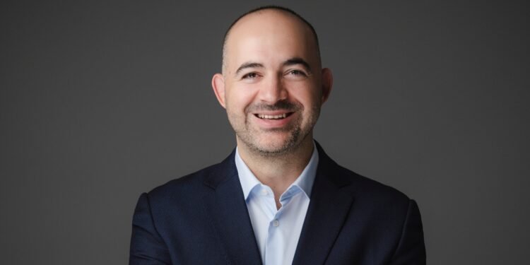 إبسون تستعرض دور التكنولوجيا والإبداع في إعادة رسم ملامح التعليم