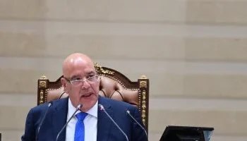 البرلمان يوافق علي التشكيل البرلماني الجديد