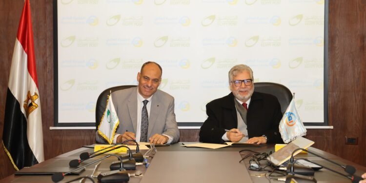 “الهيئة القومية للبريد” و”معاهد الجزيرة العليا بالمقطم” توقّعان بروتوكول تعاون.. لتقديم الخدمات البريدية والمالية داخل الحرم الأكاديمي