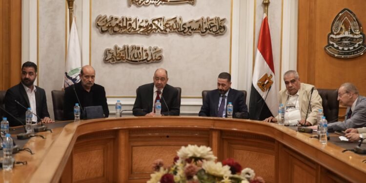 رئيس المستلزمات الطبية : مليار جنيه دفعة جديدة تصرفها هيئة الشراء الموحد للموردين خلال أيام