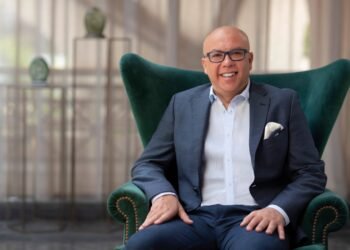 عمرو سليمان في جولة بمشروعات ماونتن ڤيو .. بدء تسليم ” MV 1.1 ” بعد إنجازه في فترة قياسية 