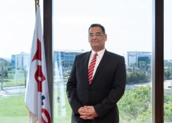 رئيس «إي.تاكس» بعد جولة وزير المالية بمركز الخدمات الضريبية :   انطلاقة قوية ومؤثرة في مسار التحول الضريبي إلى ثقافة «خدمة العملاء»