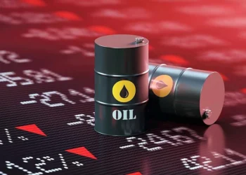 Historic Surge in Oil Prices: Brent Nears 128 Dollars per Barrel Amid Escalating Tensions Around Iran