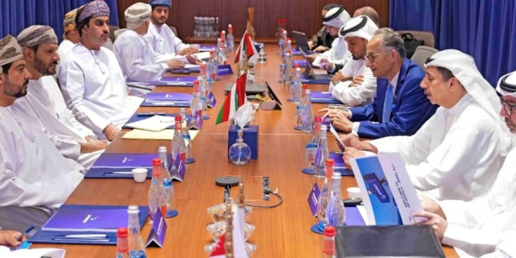 موانئ دبي العالمية تستقبل وفداً رفيع المستوى من الهيئة العامة للمناطق الاقتصادية الخاصة والمناطق الحرة بسلطنة عُمان