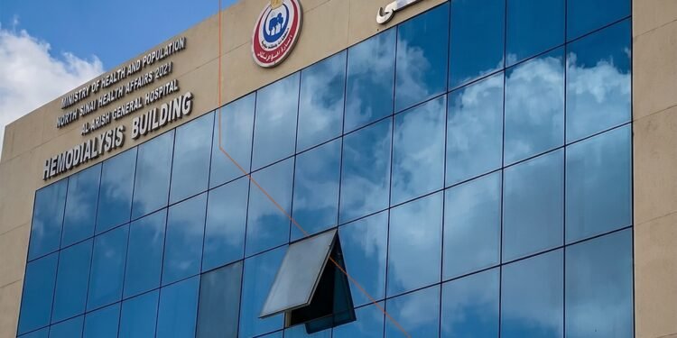 كونكريت بلس تعمل على انتهاء وتسليم أعمال مبني الغسيل الكلوي بمستشفى العريش العام