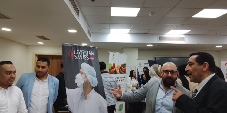 جامعة 6 أكتوبر التكنولوجية تكرم “المصرية السويسرية للمكرونة والطحن” لمساهمتها في دعم الطلاب