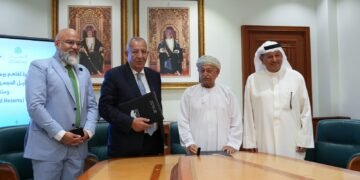 توقيع مذكرة تفاهم بين “شاطئ النخيل” و”بيك الباتروس” لإطلاق شراكة سياحية في سلطنة عمان