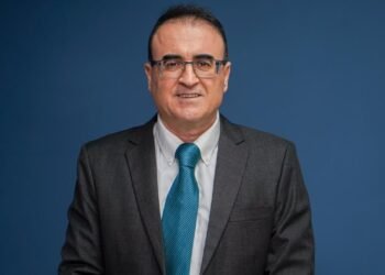 سباق الذكاء الاصطناعي يصل إلى الشركات العربية.. و”الأهرام” تطرح الأسئلة الصعبة
