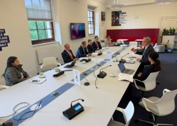 كجوك.. في لقائه مع وفد من وكالة تمويل الصادرات البريطانية «UKEF» بلندن:      تنمية الصادرات السلعية والخدمية تتصدر أولويات السياسات المالية في مصر 