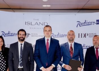 شراكة بين (HDP) و طلوع للتطوير و Radisson Blu لإقامة فندق خمس نجوم في The Island – Marina 5