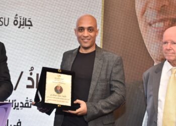 جوائز “AFASU” الذهبية تتوج محمد الإسكندراني كرائد للتأثير الإعلامي