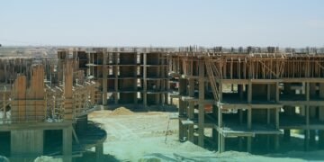 عدن جروب تسرّع وتيرة الإنشاءات بمشروع «سيكويا الساحل الشمالي» وتؤكد الالتزام بمواعيد التسليم ومعايير الجودة العالمية