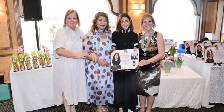 منظمة الإينرويل العالمية تمنح الدكتورة هبة السويدي جائزة “مارجريت جولدنج” تقديرًا لمسيرتها الإنسانية وأثرها المجتمعي المستدام
