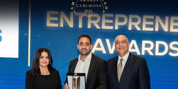 تكريم أحمد وادي واختيار ماني فيللوز ضمن قائمة أفضل الشركات الناشئة في مصر