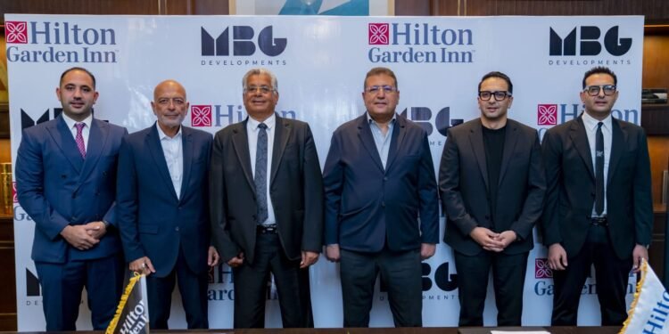 شركة «MBG DEVELOPMENTS» توقع شراكة استراتيجية مع «هيلتون العالمية» لافتتاح فندق Hilton Garden Inn بـDoray Bay رأس البر