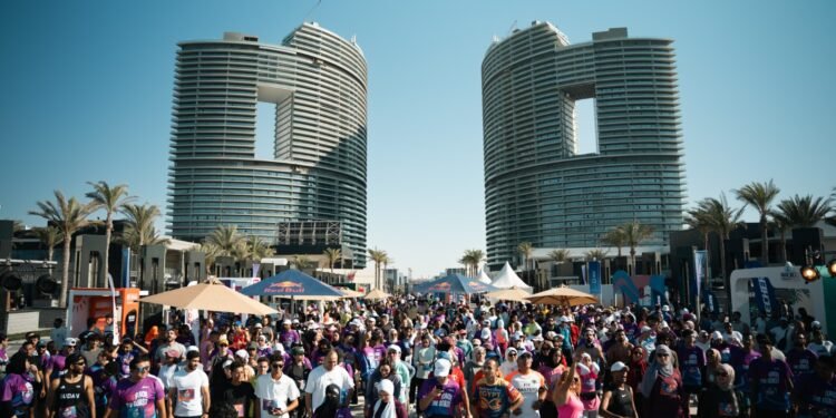 كاونسل ماسترز ترعى سباق “Race the Coast 10K” بالعلمين الجديدة بحضور وزير الشباب والرياضة