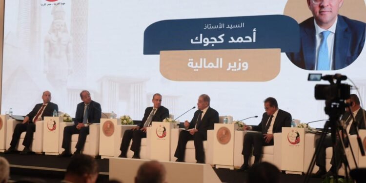 إطلاق صندوق خاص يطرح أدوات استثمار للمصريين بالخارج خلال العام المقبل 