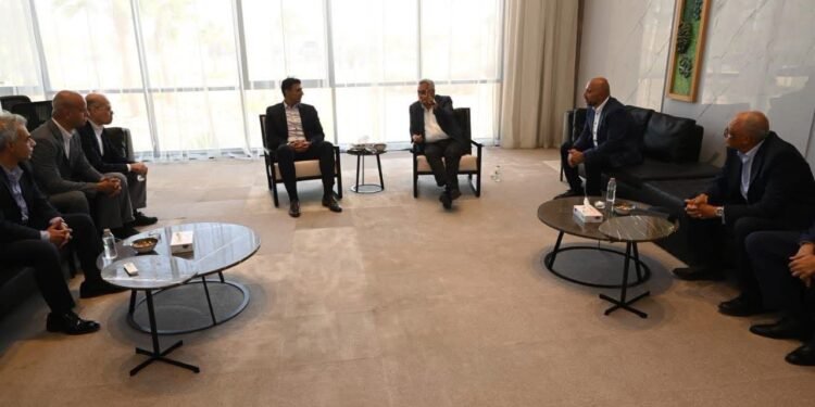 وزير الصناعة يزور مجمع ” e²العلمين” التابع لمجموعة التنمية الصناعية (IDG) للاطلاع على منظومة التنمية الصناعية المتكاملة