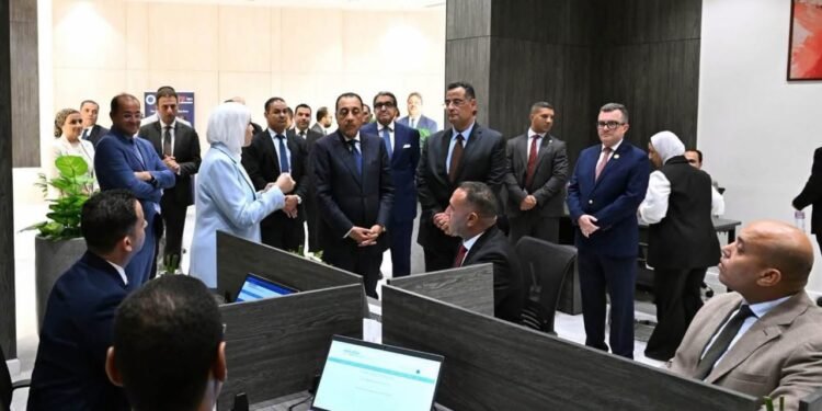 افتتاح مركز الخدمات الضريبية المميزة بالعلمين وإطلاق تطبيق «التصرفات العقارية».. خطوات جديدة استكمالا لتنفيذ الحزمة الثانية للتسهيلات الضريبية