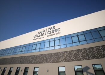 ياس كلينك وأبوظبي للخلايا الجذعية ينجحان في زراعة نخاع عظم لطفل مصاب باضطراب مناعي نادر