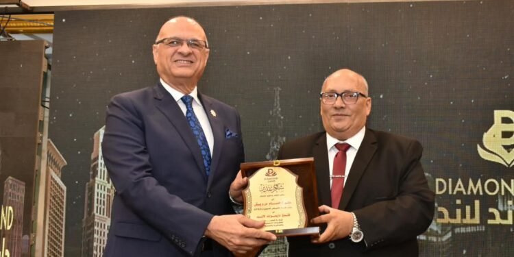 AFASU تمنح «دايموند لاند» بالعاشر من رمضان الجائزة الذهبية للتميز في خدمة المجتمع والسياحة الداخلية