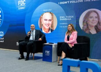 نائب وزير الاتصالات للتطوير المؤسسي خلال منتدى «FDC Women»: امتلاك مهارات الذكاء الاصطناعي يدعم تأثير المرأة في صنع القرار 