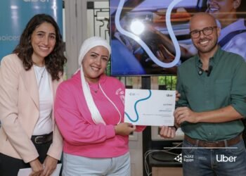 اختتام المرحلة الأولى من “مشوارها”: “أوبر” و”إنجاز مصر” تحتفلان بتمكين 60 سائقة