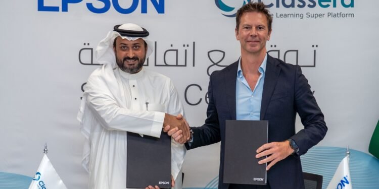 تعاون بين إبسون وكلاسيرا لتطوير التعلّم الرقمي في مدارس مصر