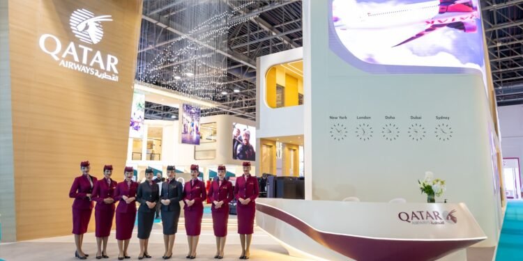 الخطوط الجوية القطرية تستعرض خدماتها المبتكرة والاتصال السريع بالإنترنت على متن الطائرة وتجارب السفر المتطورة خلال معرض سوق السفر العربي 2026