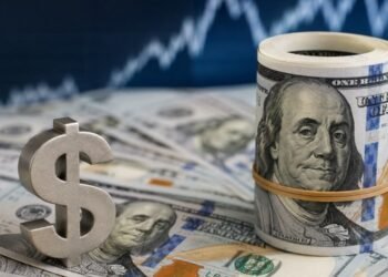 الدولار يواصل الصعود فوق مستوى 54 جنيهًا.. ومكاسب جديدة للعملة الأمريكية منذ بداية الأسبوع