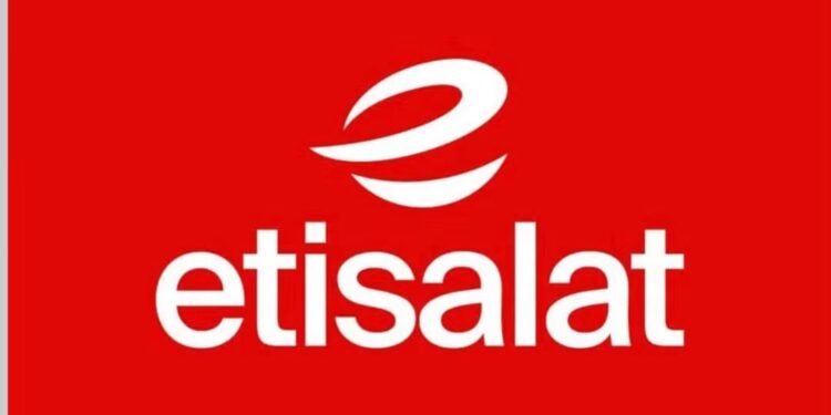 «اتصالات» تعود بعد 4 سنوات.. ما الجدوى الاقتصادية من تغيير العلامات التجارية المتكرر؟