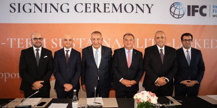 «بيك الباتروس» تقتنص تمويلًا تاريخيًا بـ250 مليون دولار من «التمويل الدولية» و«التجاري وفا بنك» لتوسيع إمبراطوريتها الفندقية بالمغرب
