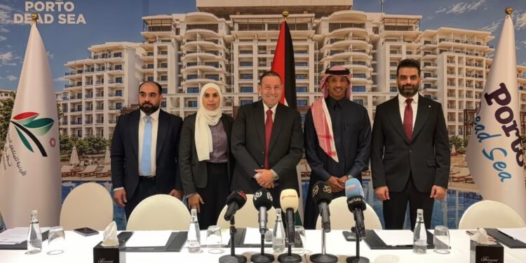 “المطورون العرب القابضة” توقع عقد نقل ملكية أرض بالمرحلة الأولى من “بورتو البحر الميت” بقيمة 2.6 مليون دولار
